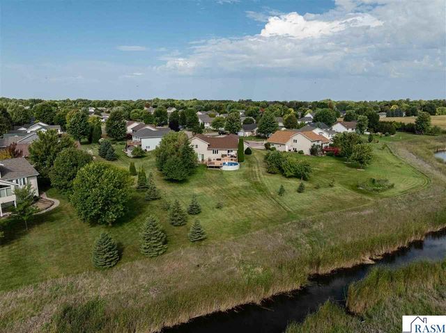 117 Sawgrass Court, Mankato, MN 56001