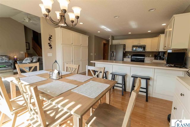 117 Sawgrass Court, Mankato, MN 56001
