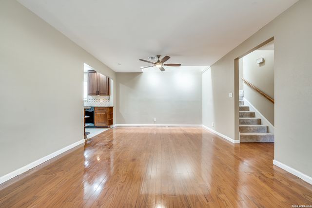 201 W Craig Pl Apt N, San Antonio, TX 78212