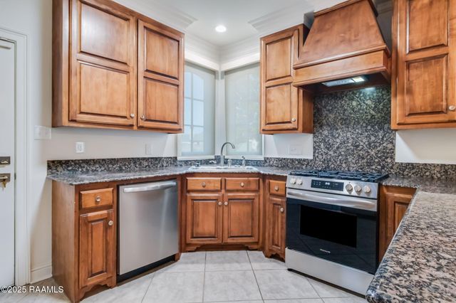 124 Croft Row, Lafayette, LA 70503