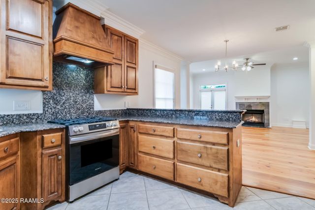124 Croft Row, Lafayette, LA 70503
