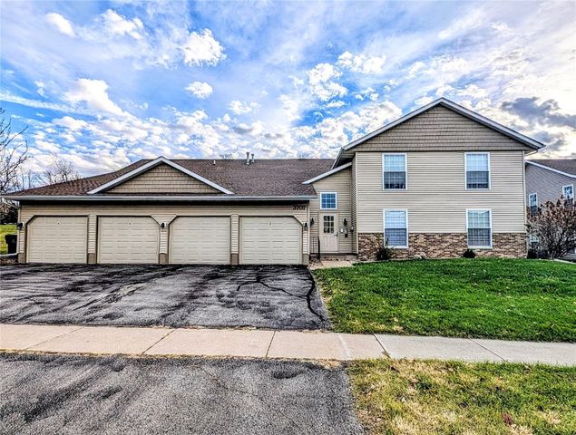 3707 Foxborough Terrace NE B, Cedar Rapids, IA 52402