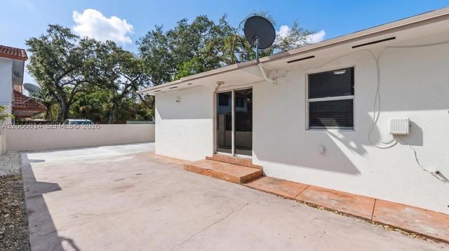 3072 NW 14th St REAR, Miami, FL 33125