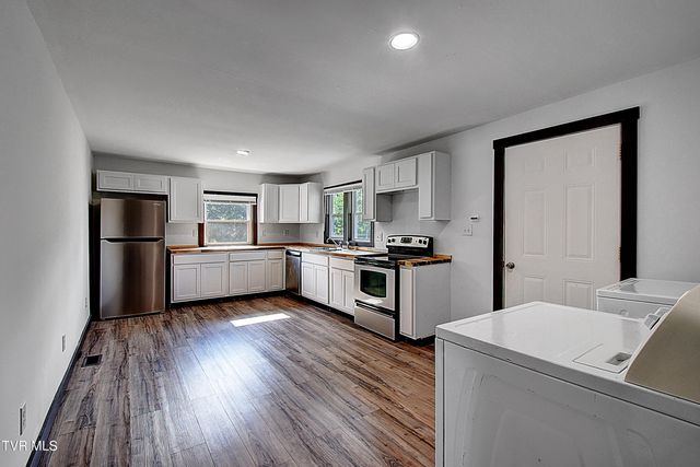 124 Fairridge Road, Johnson City, TN 37604