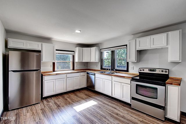 124 Fairridge Road, Johnson City, TN 37604