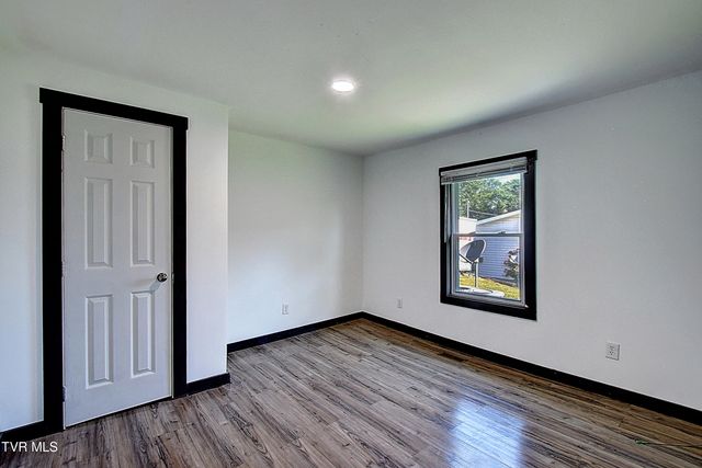 124 Fairridge Road, Johnson City, TN 37604