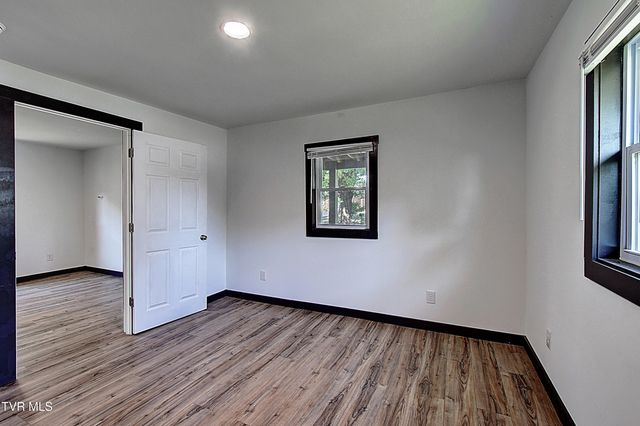 124 Fairridge Road, Johnson City, TN 37604