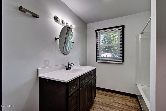 124 Fairridge Road, Johnson City, TN 37604