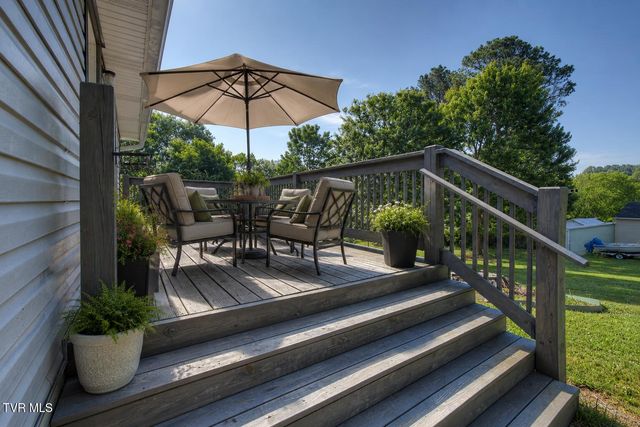 124 Fairridge Road, Johnson City, TN 37604