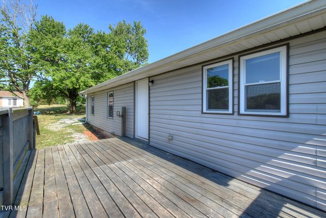 124 Fairridge Road, Johnson City, TN 37604