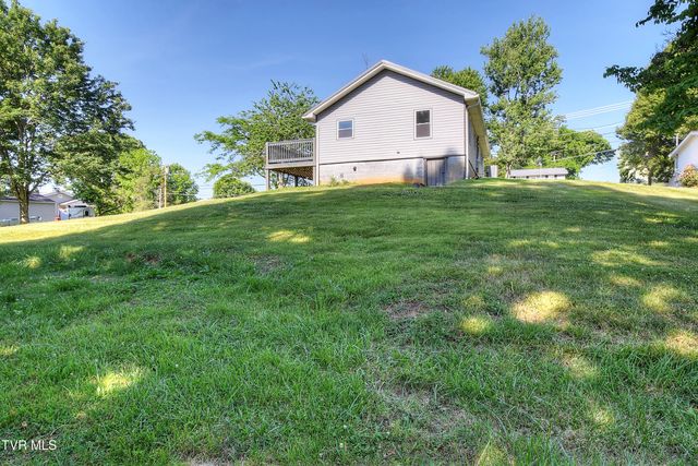 124 Fairridge Road, Johnson City, TN 37604