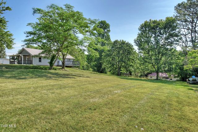 124 Fairridge Road, Johnson City, TN 37604