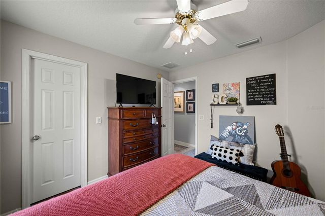 1363 SE 65TH CIRCLE, Ocala, FL 34472