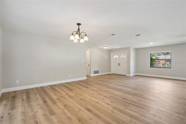601 E CITRUS STREET, Altamonte Springs, FL 32701