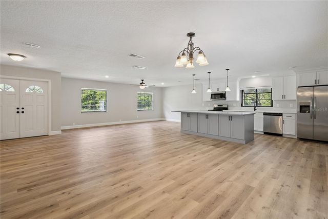 601 E CITRUS STREET, Altamonte Springs, FL 32701