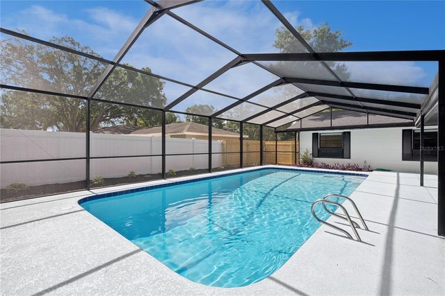 601 E CITRUS STREET, Altamonte Springs, FL 32701