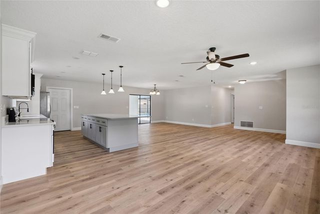 601 E CITRUS STREET, Altamonte Springs, FL 32701
