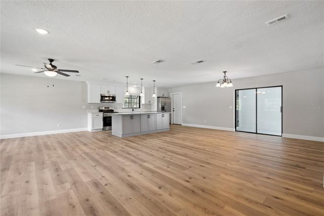 601 E CITRUS STREET, Altamonte Springs, FL 32701