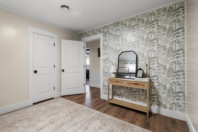 2915 Clinton Avenue, Fort Worth, TX 76106