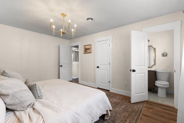 2915 Clinton Avenue, Fort Worth, TX 76106