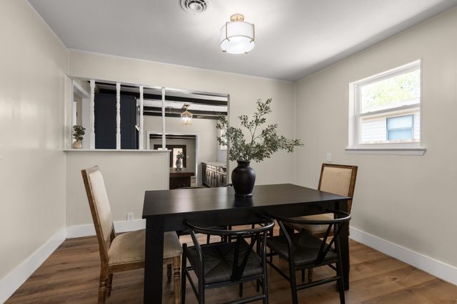 2915 Clinton Avenue, Fort Worth, TX 76106