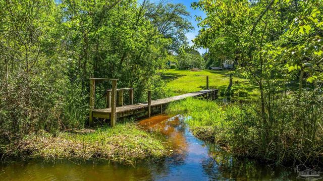2789 Paz Pl, Pensacola, FL 32506