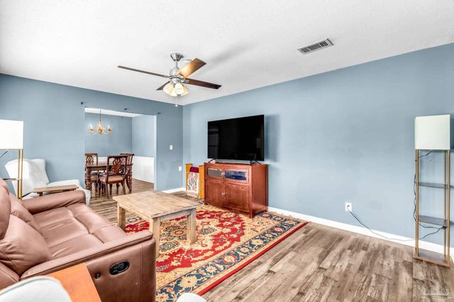 2789 Paz Pl, Pensacola, FL 32506