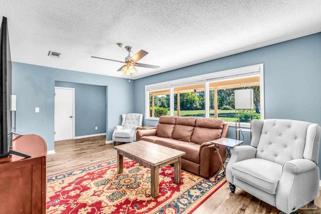 2789 Paz Pl, Pensacola, FL 32506