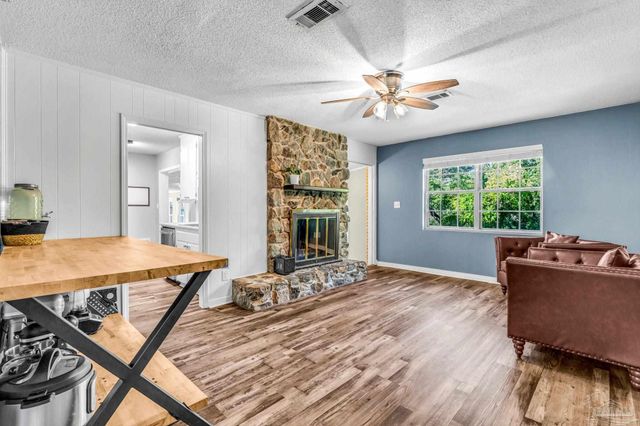 2789 Paz Pl, Pensacola, FL 32506