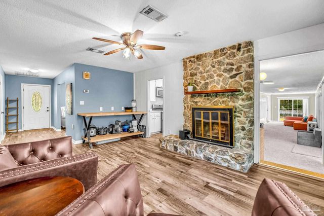 2789 Paz Pl, Pensacola, FL 32506