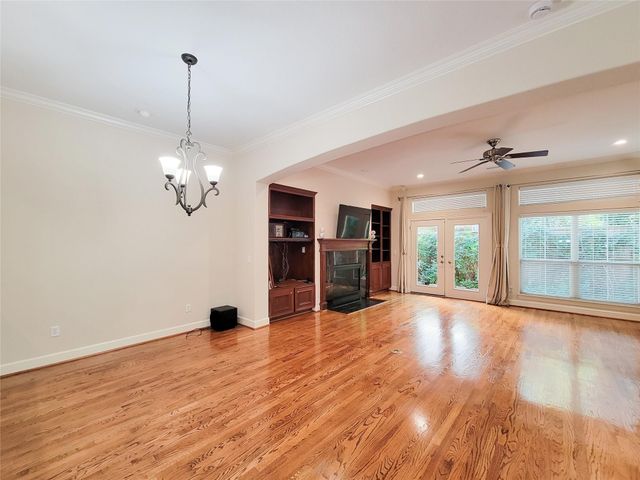 5514 Feagan Street, Houston, TX 77007