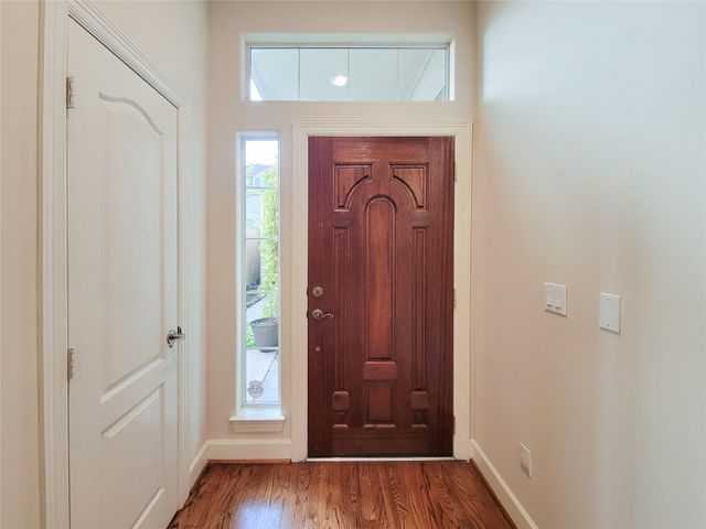 5514 Feagan Street, Houston, TX 77007