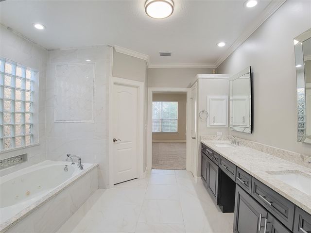 5514 Feagan Street, Houston, TX 77007