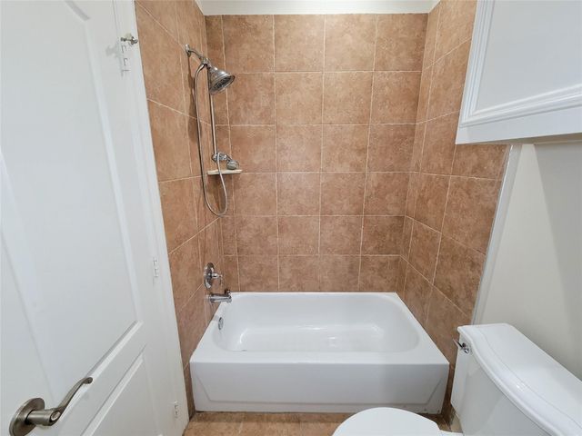 5514 Feagan Street, Houston, TX 77007