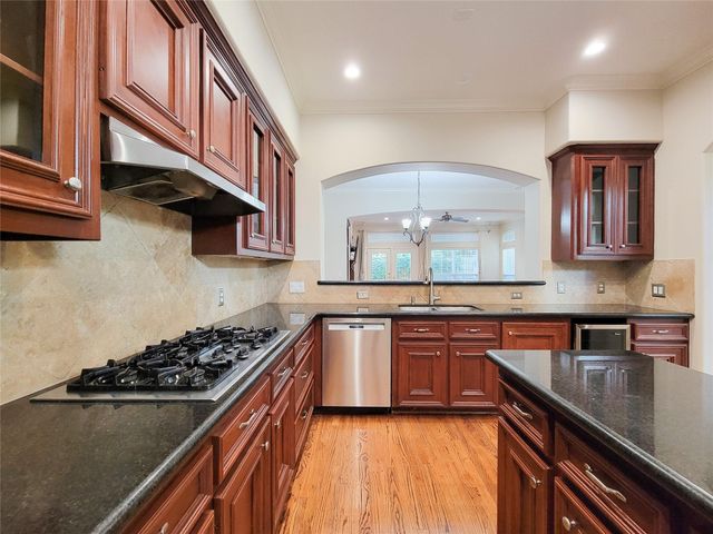 5514 Feagan Street, Houston, TX 77007