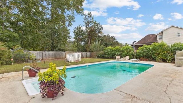 9226 Denmeade Trace, Douglasville, GA 30135