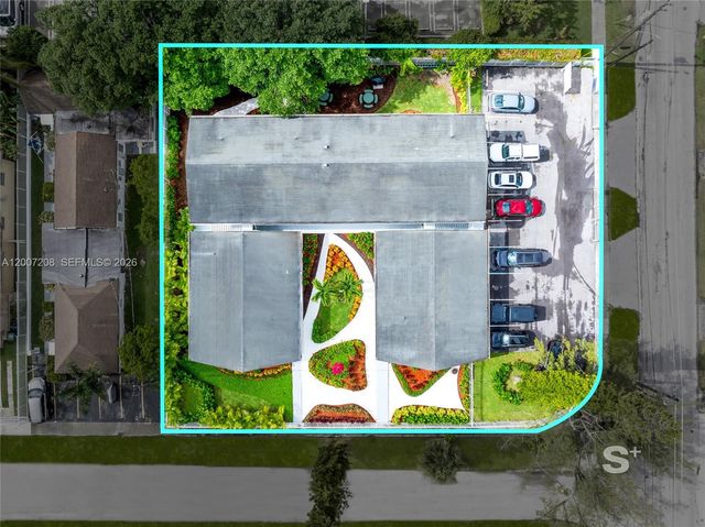 1300 NE 110th St, Miami, FL 33161