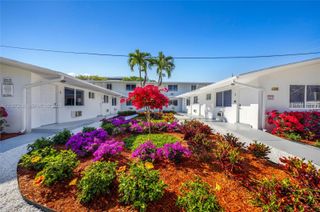 1300 NE 110th St, Miami, FL 33161