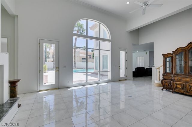 8033 Secret Harbor Court, Las Vegas, NV 89128