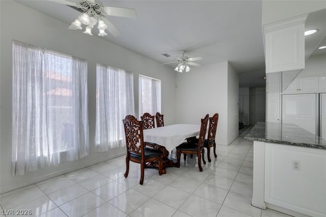 8033 Secret Harbor Court, Las Vegas, NV 89128