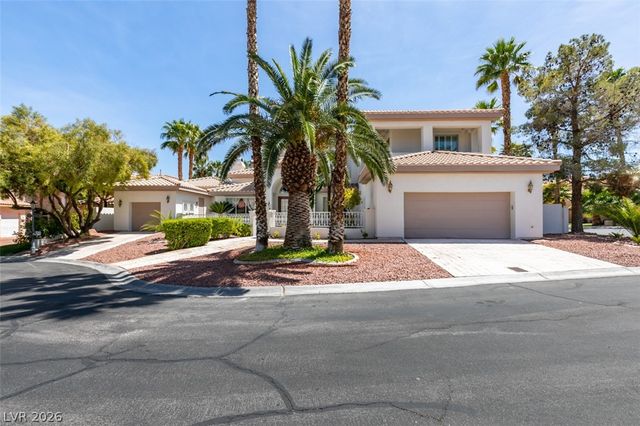 8033 Secret Harbor Court, Las Vegas, NV 89128