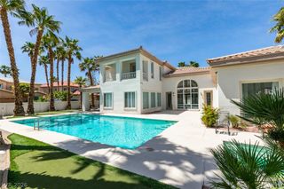 8033 Secret Harbor Court, Las Vegas, NV 89128