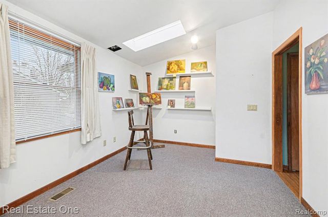 8887 Morrison Avenue, Plymouth, MI 48170