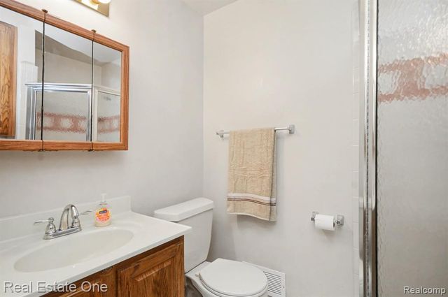 8887 Morrison Avenue, Plymouth, MI 48170