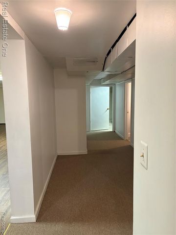 8887 Morrison Avenue, Plymouth, MI 48170