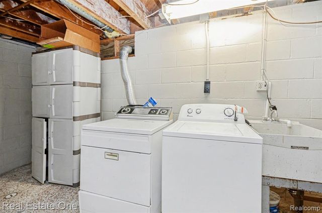 8887 Morrison Avenue, Plymouth, MI 48170