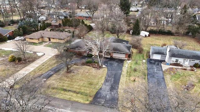 8887 Morrison Avenue, Plymouth, MI 48170