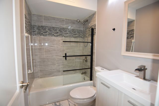 1285 Bamburg Court D, Hanover Park, IL 60133
