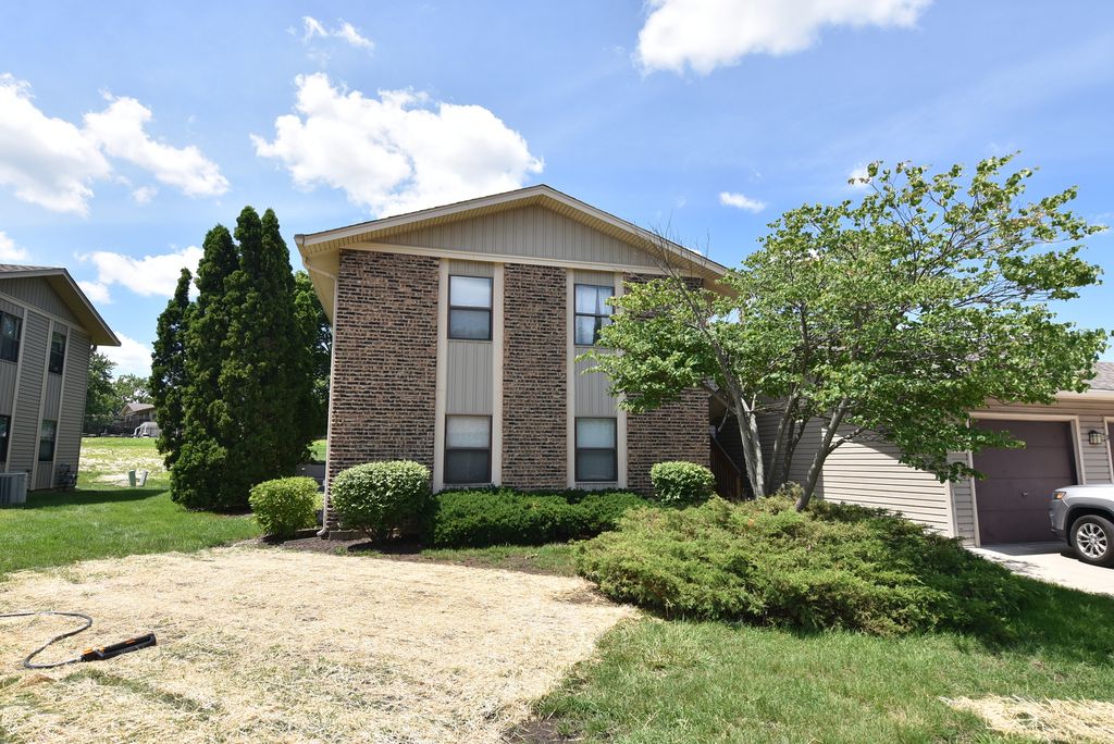 1285 Bamburg Court D, Hanover Park, IL 60133