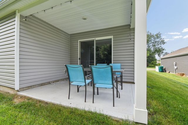 452 Saint James Gate, Newark, OH 43055